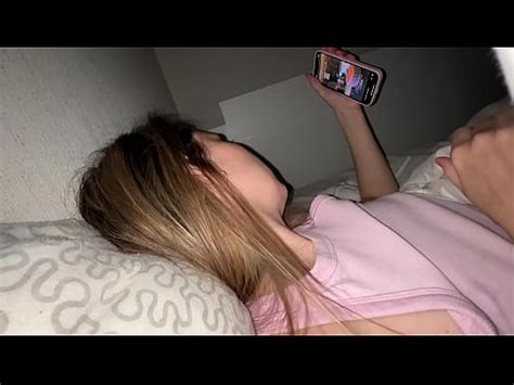 STA VENENDO PER LA PRIMA VOLTA Straordinaria Masturbazione Adolescenziale XVIDEOS