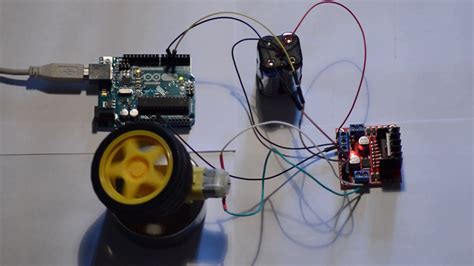 Драйвер мотора на L298N под Ардуино 1 - YouTube