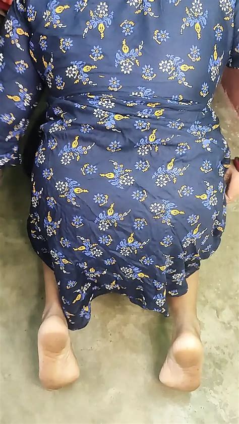 Indian Sexy Housewife Showing Her Asshole And Cucumber Fuck Upskirt Ass Porn Xhamster