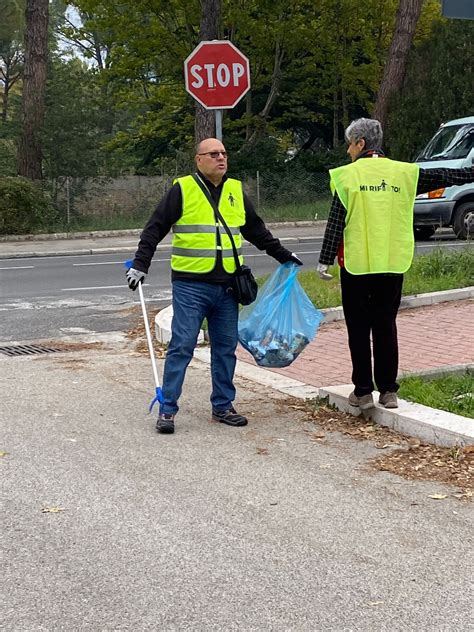 Terni Volontari Mi Rifiuto In Azione In Via Narni Che Degrado