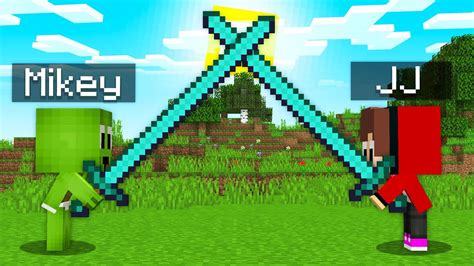 Jj Vs Mikey Long Giant Diamond Sword Battle Pvp In Minecraft Challenge Maizen Mizen Mazien