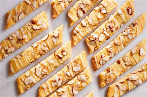 Scandinavian Almond Bars Recipe