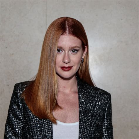 Foto Marina Ruy Barbosa exibiu o novo corte de cabelo caracterização