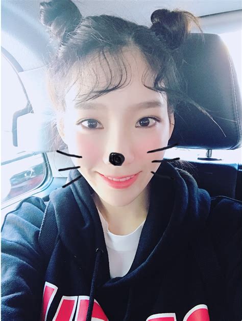 Check Out The Cute Selfies From Snsd Taeyeon Wonderful Generation