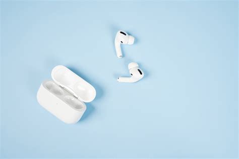 5 Tips To Keep Airpods From Falling Out Explained