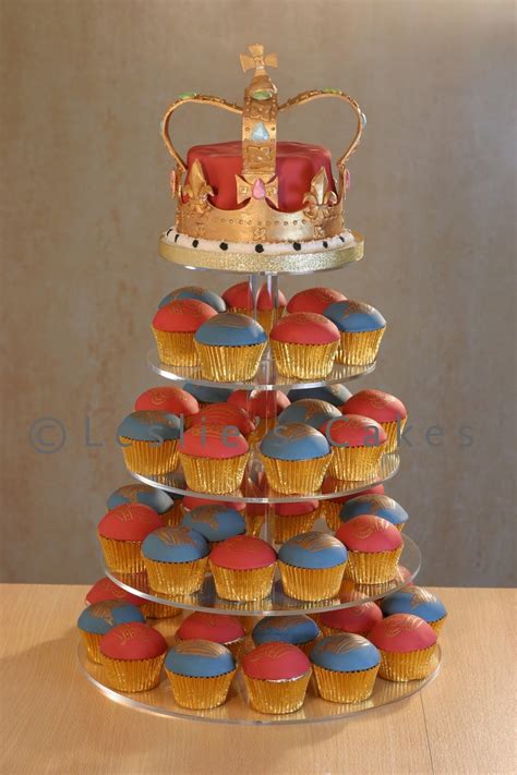 Queens Diamond Jubilee Crown Cake