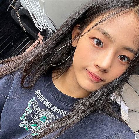 newjeans minji’~ | Hair styles, Beauty, Dreadlocks