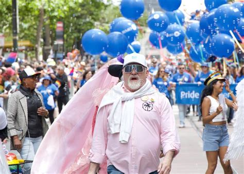 Participantes Da Parada Do Orgulho Gay San Francisco Ca Foto De Stock Editorial Imagem De