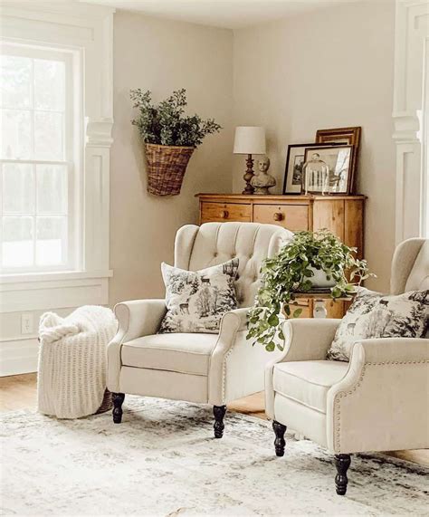 Warm Farmhouse Living Room With Vintage Accents Soul And Lane