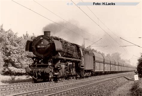 Lokomotiven der Baureihe 44 der Deutschen Bundesbahn auf der Ratinger ...