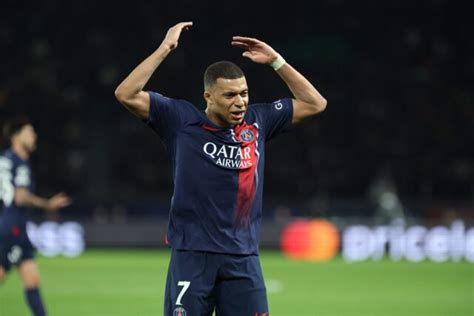 Football Kylian Mbappé Annonce Quil Veut Quitter Le Psg