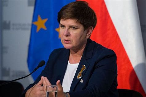 Sondaż Polacy ocenili rząd Beaty Szydło WP Wiadomości