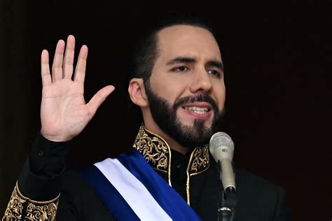 Gobierno De Nayib Bukele Capacita A 48 Mil Presos Para Reconstruir El Salvador