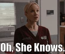 She Knows GIFs | Tenor