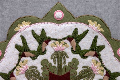 Pin By Cynthia Jarosz On Hand Made Penny Rug Patterns Wool Applique