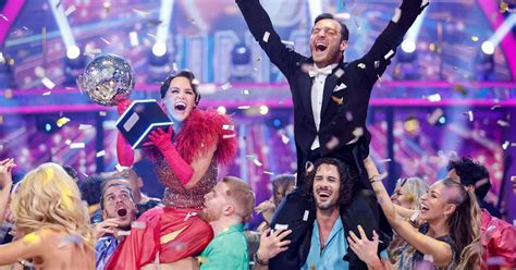 Bbc Strictly Come Dancing Fans Spot Moment Ellie And Vito Sealed Win