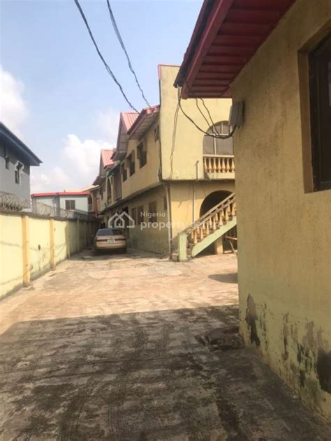 For Sale 4 Numbers Of 3 Bedrooms Flat With A Big Shop Chief Rotimi