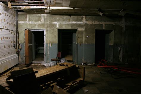 Exploring An Empty Mansion: Forgotten Rooms, A Decaying Basement ...