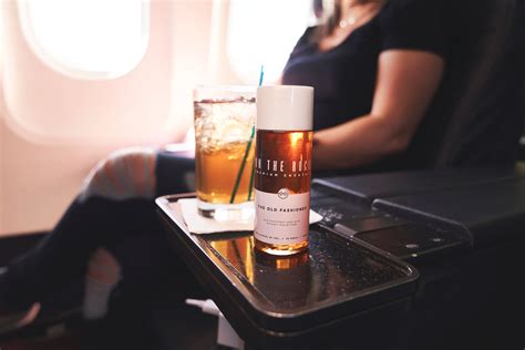 12 Airlines That Serve Signature Cocktails - Travel Radar - Aviation News