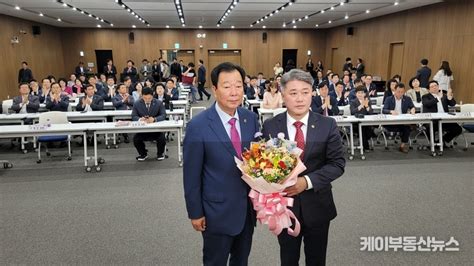 김정호 경기도의회 국민의힘 3기 원내대표 당선 1차 투표에서 51표 얻어 과반으로 연임 성공