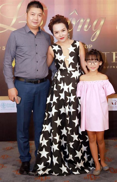 5 nữ ca sĩ hot nhất SMĐH mùa đầu tiên Người lấy chồng Hồi giáo kẻ qua 2 lần đò