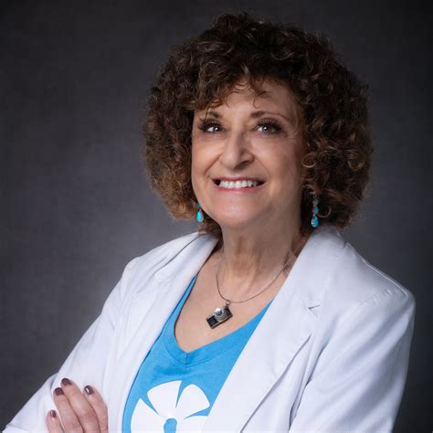 Lora - WARNING: Controversial post 😱. I admit it! I think social media