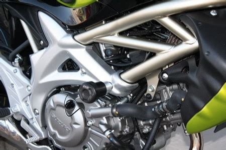 GSG Sturzpad Satz für Suzuki SVF 650 Gladius 2009 2016 Bikepartshop