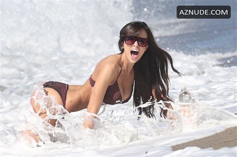 Samantha Gill Shows Off Her Bikini Body On The Set Of Water Beach Photoshoot In Malibu Aznude