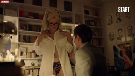 Naked Darya Rudenok In Swingers