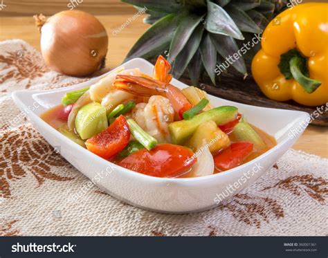 4,908 Sweet sour sauce prawns Images, Stock Photos & Vectors | Shutterstock