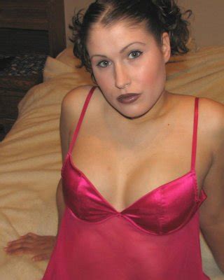 This Curvy Housewife Toys Her Wet Pussy Porn Pictures XXX Photos Sex Images 3304822 PICTOA