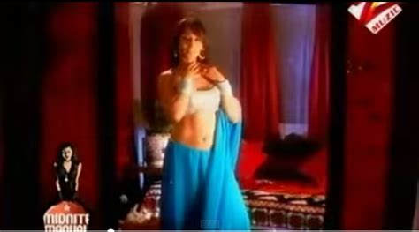 Ultimate Navel Anupama Verma Hot Sexy Navel Waist Chain Bheegi Bheegi By Leslie Lewis