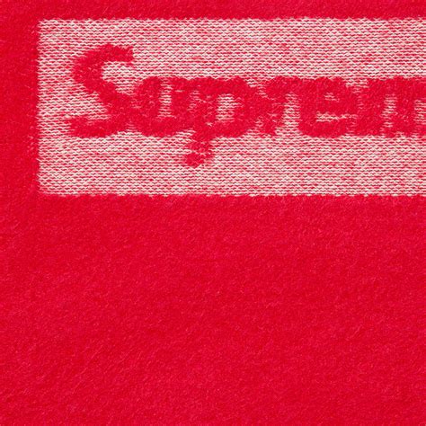 Supreme Box Logo Wallpaper