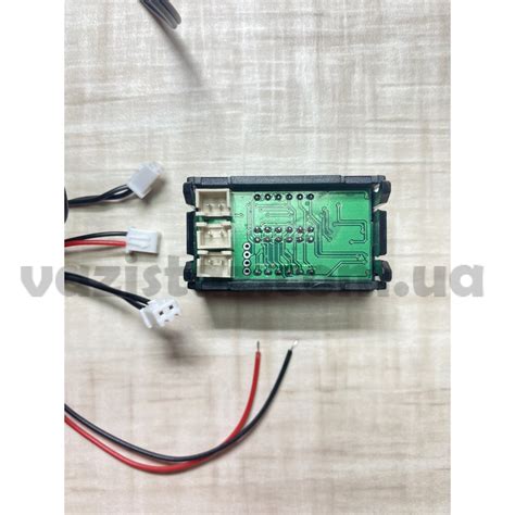 Цифровой универсальный термометр с двумя выносными датчиками ...