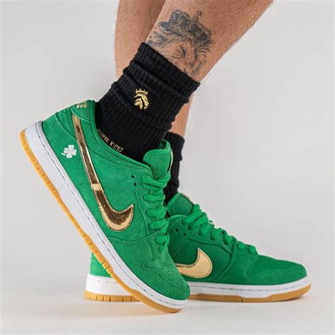 41割引グリーン系 26 5cmオープニング大セール Nike SB Dunk Low St PatricksDayShamrock