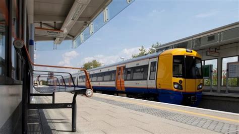 Haggerston Overground Station Getting Around London