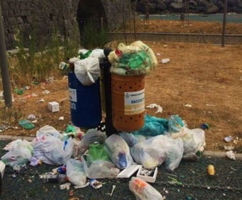 Passeggiata Porto Scala In Condizioni Pietose La Ripulir Il Forum Dei