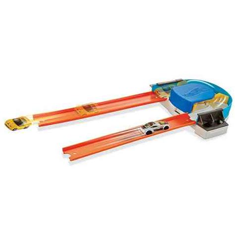 Hot Wheels Osnovni paket za izgradnjo proge z majhnim avtomobilom Mattel nakupovanje v IgračeShop
