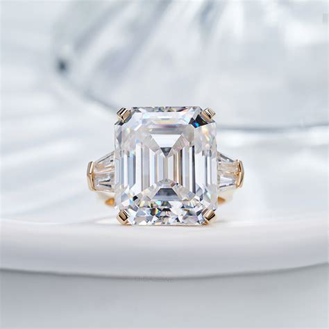 Gigajewe Ct White D Color Emerald Cut And Baguette Moissanite K