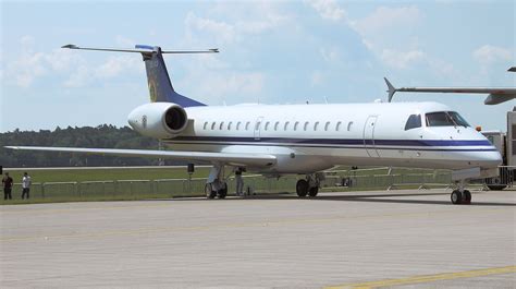 embraer erj  regionaljet des brasilianischen herstellers
