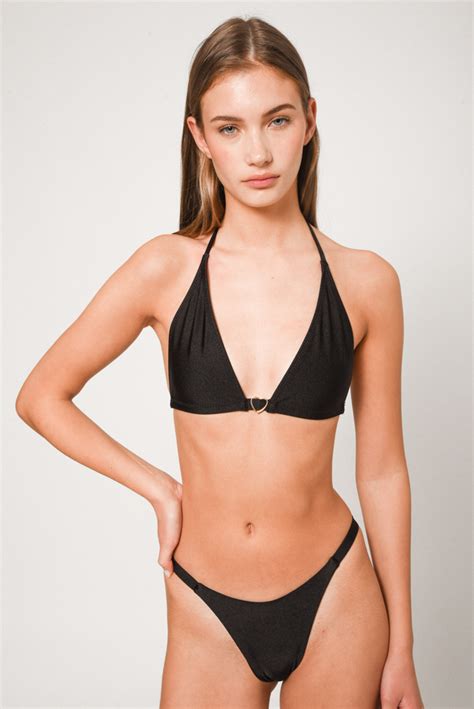 Hot Sexy Lindsay Freedman Bikini Pics