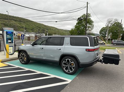 Hitch Mounted Cargo - Impacts? | Rivian Forum - R1T R1S R2 R3 News