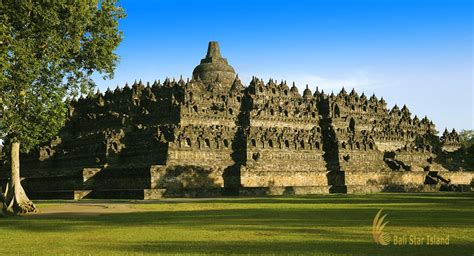 Borobudur Temple | Yogyakarta Places of Interest - Central Java Indonesia