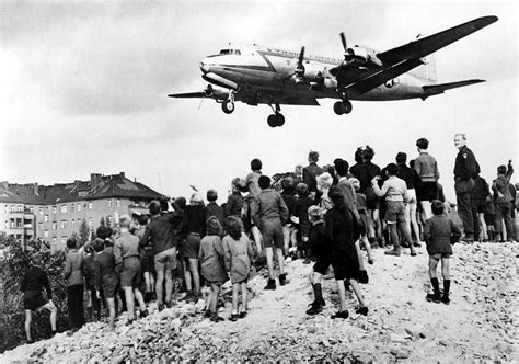 Berlin Airlift Of 1948 49 Broke Photograph By Everett Fine Art America