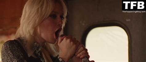 Dakota Fanning Nude Sexy 45 Photos Sexy E Girls