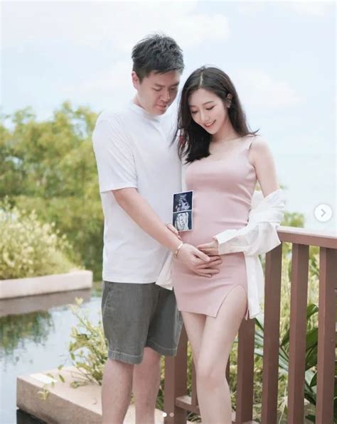 恭喜！30岁港姐何依婷宣布怀孕， 晒孕肚照幸福满满，身材真好腾讯新闻