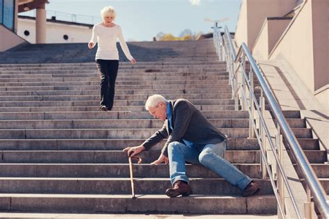 3 Conseils Pour Prévenir La Chute Des Seniors Les Jardins Darcadie