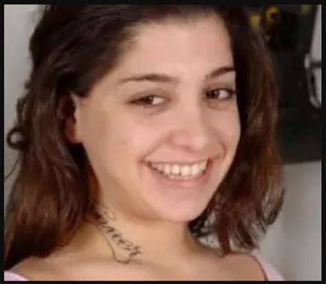 What S The Name Of This Brunette Babe NameThatPorn