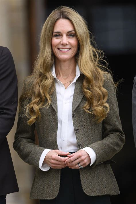 Kate Middleton Shows Off Blonde Hair At St Royal Engagement With Prince William After Summer Break