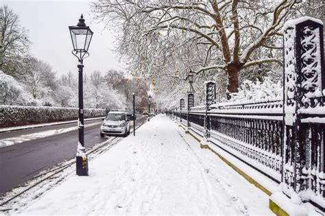 Met Office Weighs In On The Odds Of A White Christmas In London